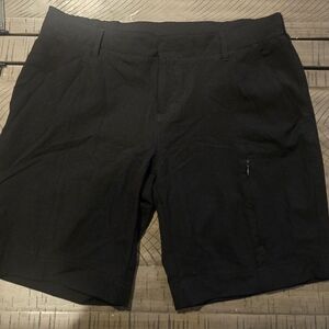 32 Degrees Cool Women's Black Cargo Shorts